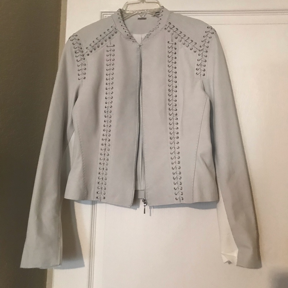 Elie Tahari short jacket
